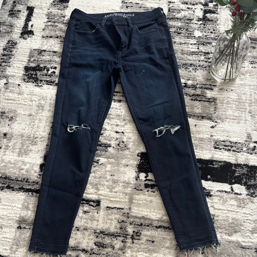 American Eagle Outfitters Women's Dark Blue Ripped Skinny Jeans